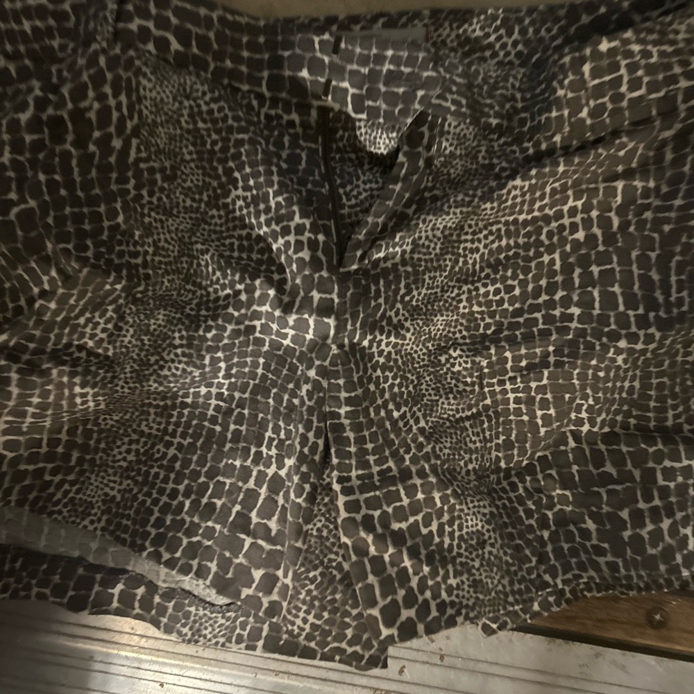 NWOT BANANA REPUBLIC heritage collection shorts.